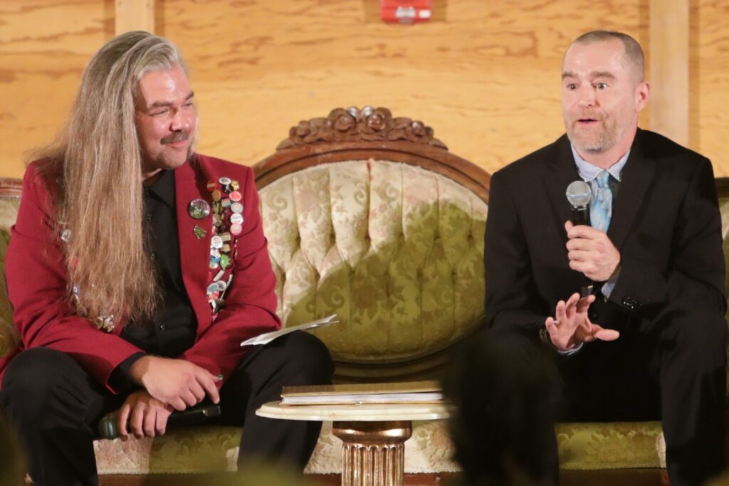 Paul Hines and Jordan Blake get interviewed at the Garten Gala. 